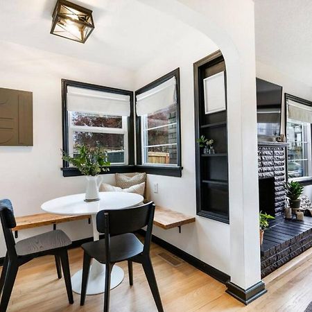 Picture Perfect Bungalow In The Heart Of Dt Vancouver Luaran gambar