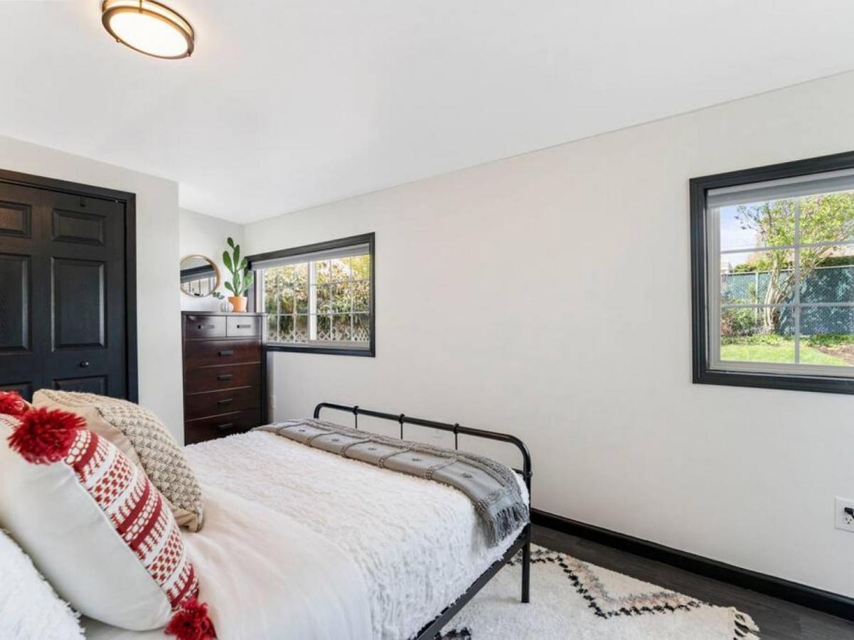 Picture Perfect Bungalow In The Heart Of Dt Vancouver Luaran gambar