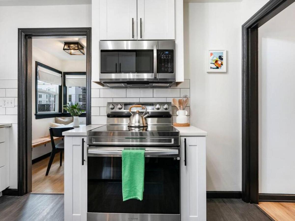 Picture Perfect Bungalow In The Heart Of Dt Vancouver Luaran gambar
